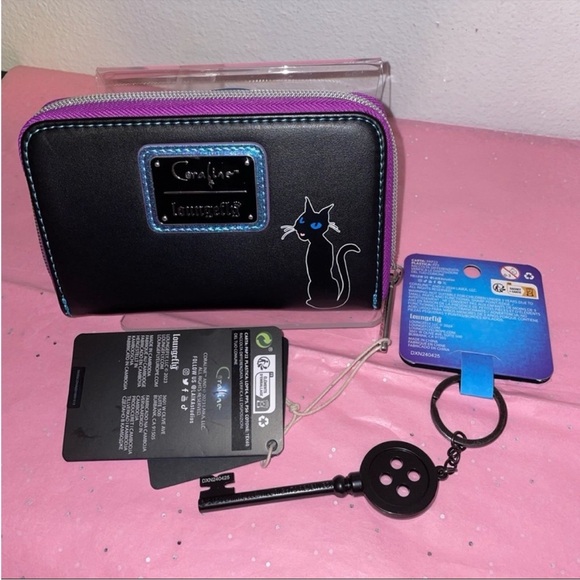 Exclusive Loungefly Coraline Other World Portal GITD Wallet & Keychain - Picture 2 of 12